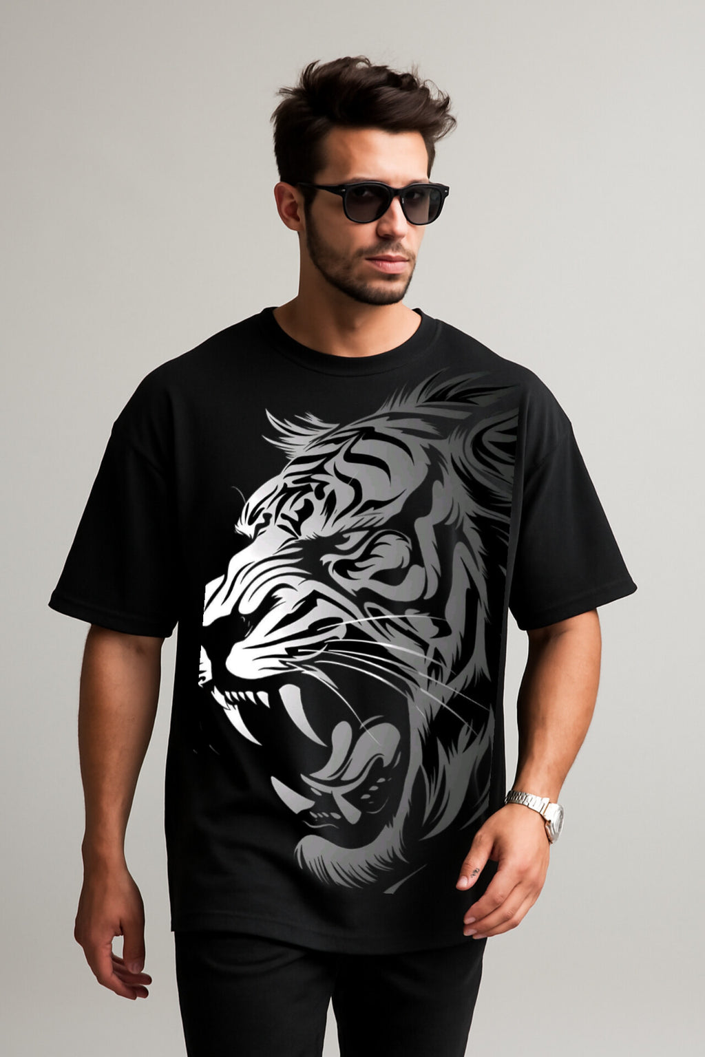 "Tiger" Black oversized T'shirt